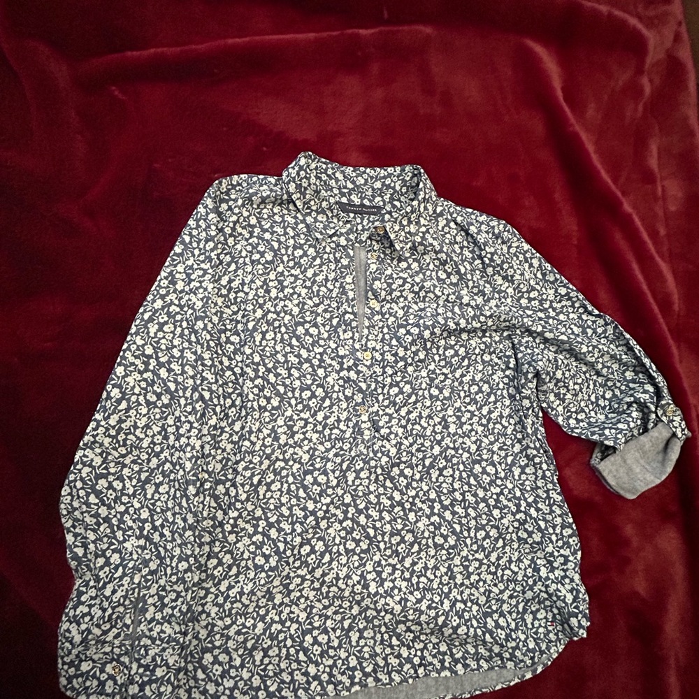 Women’s Tommy Hilfiger blouse